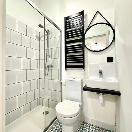Copernik & Free Parking Apartment