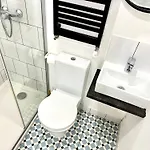 Copernik & Free Parking Apartman