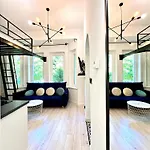 Copernik & Free Parking Apartman *