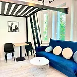 Copernik & Free Parking Apartman