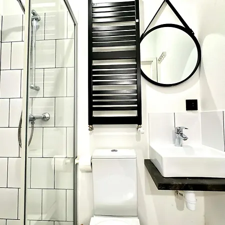 Copernik & Free Parking Apartment *