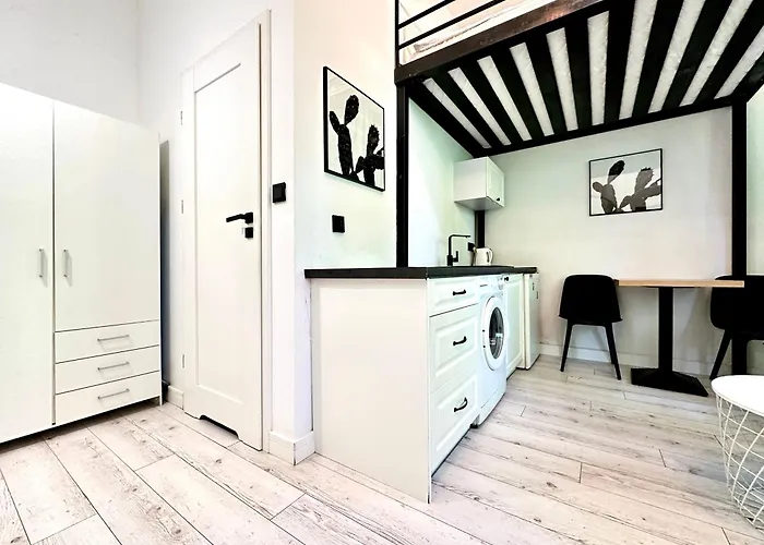 Copernik & Free Parking Apartment *